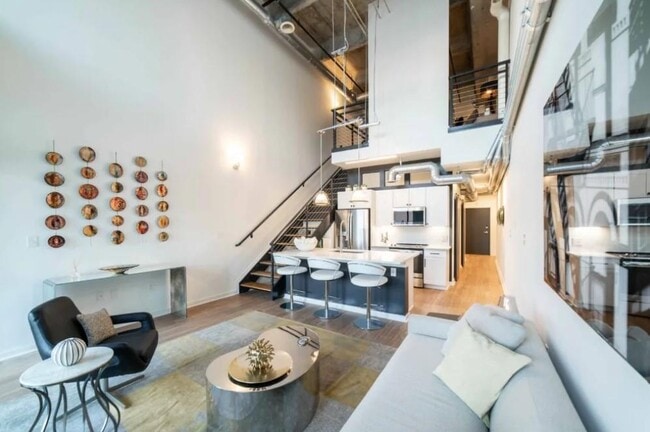 Building Photo - 230 18th St NW