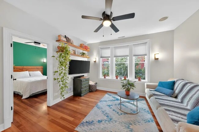 Foto del edificio - 2578 W Lyndale St