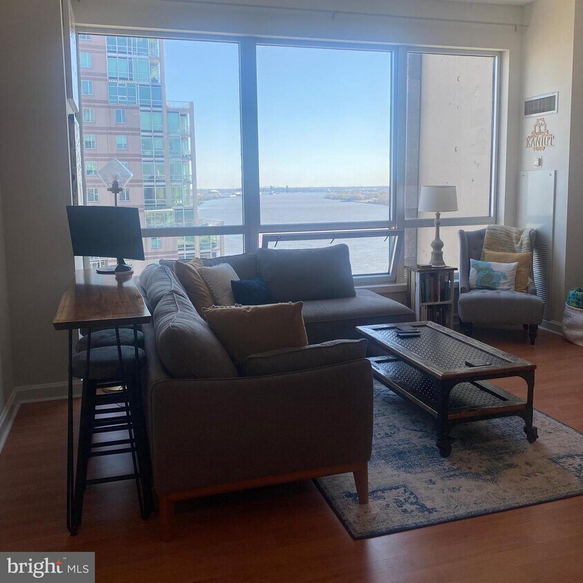 901 N Penn St Unit P1905, Philadelphia, PA 19123 Room for Rent in