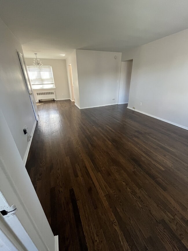 Building Photo - "Chic 1-Bedroom Condo Oasis with Granite Touches & Gleaming Hardwood Floors in Verona!"