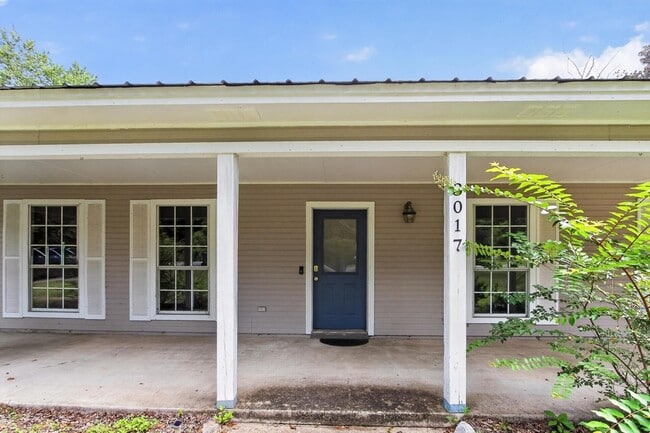 Building Photo - 3017 Airport Rd
