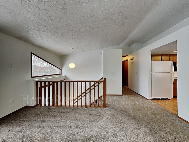 Building Photo - 3508 S Pines Rd