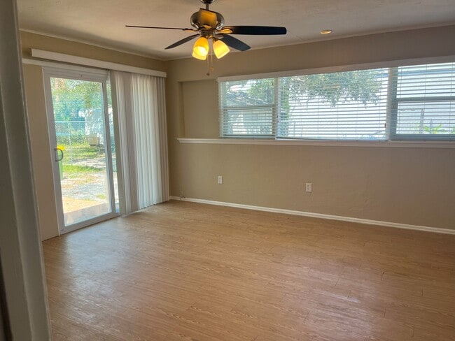 Building Photo - 1003 Patterson Dr