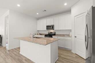 Building Photo - 31055 Brightwell Bnd