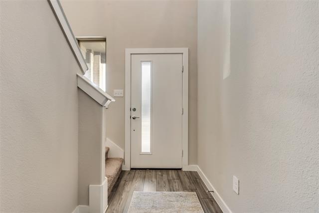 Foto del edificio - 2412 Green River Rd