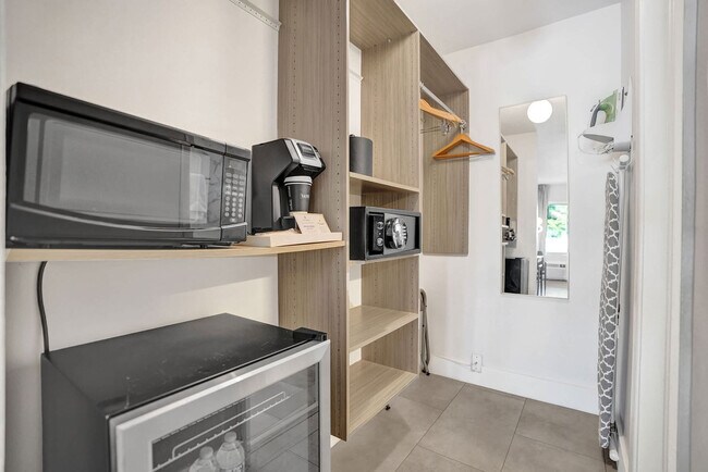 Foto del edificio - 3621 N Ocean Blvd