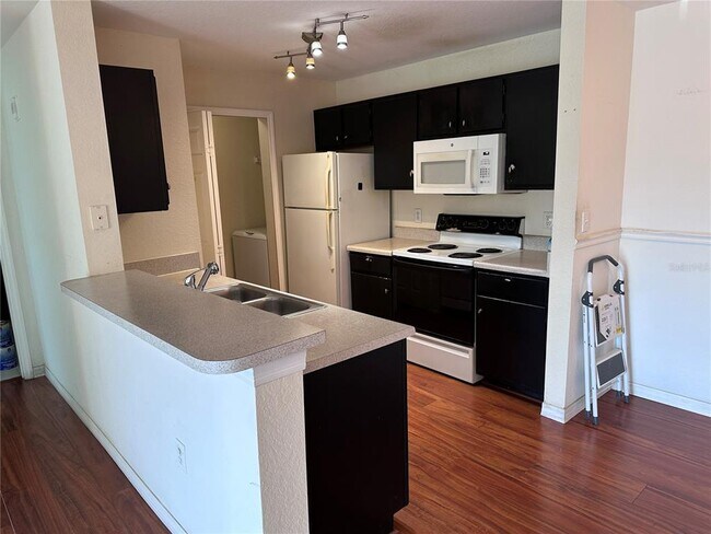 Foto del edificio - 5467 Vineland Rd