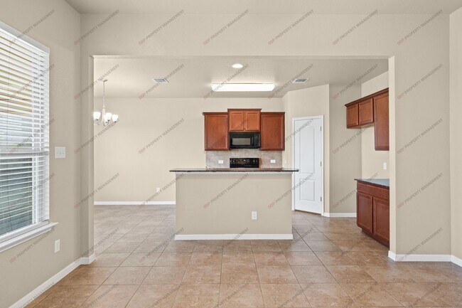 Foto del edificio - 7605 Hickman St
