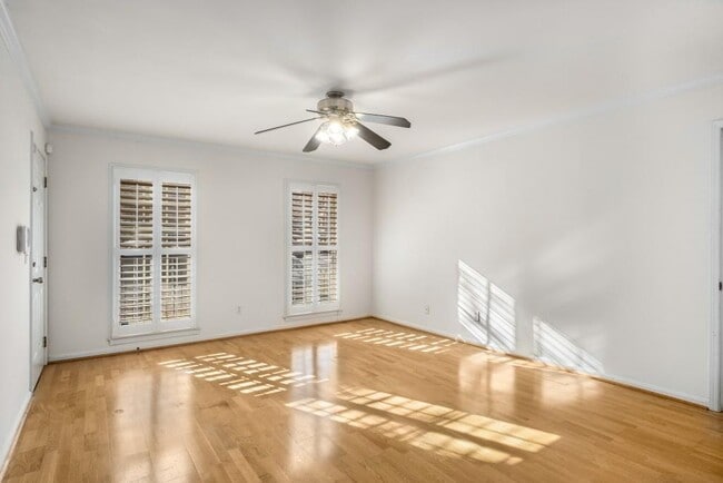 Foto del edificio - 1101 Collier Rd NW