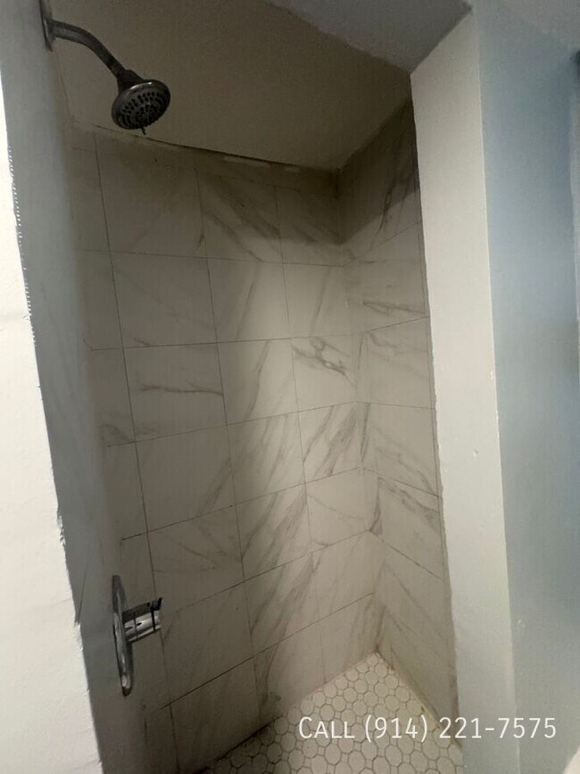 Foto del edificio - 151 School St