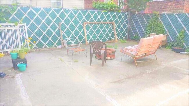 Foto del edificio - 14 Tonnele Ave