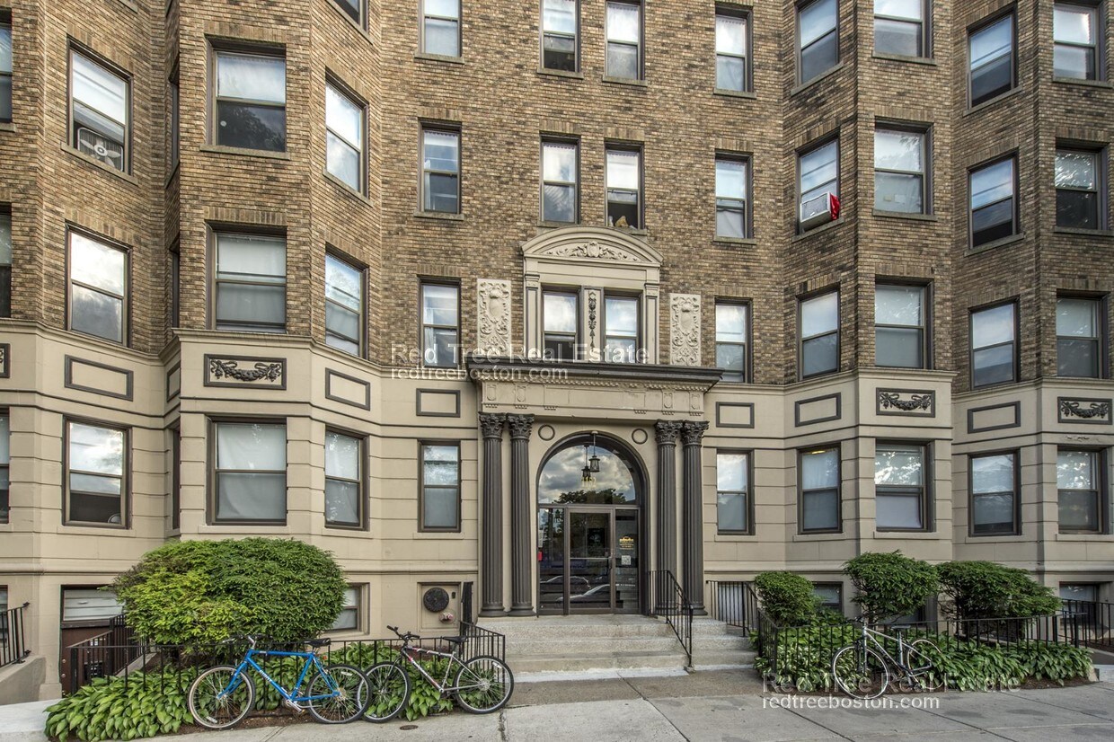 Foto del edificio - 1156 Commonwealth Ave