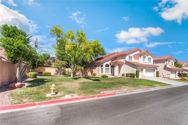 Building Photo - 8236 Sedona Sunrise Dr