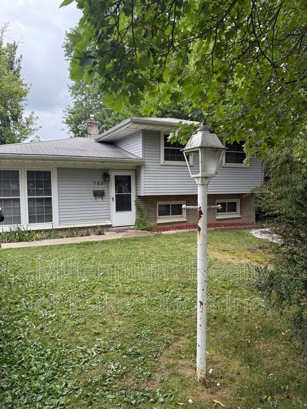 Foto principal - 725 4th Ave