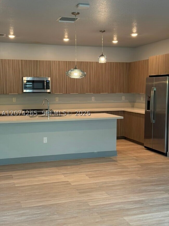 Foto del edificio - 4940 NW 83rd Path