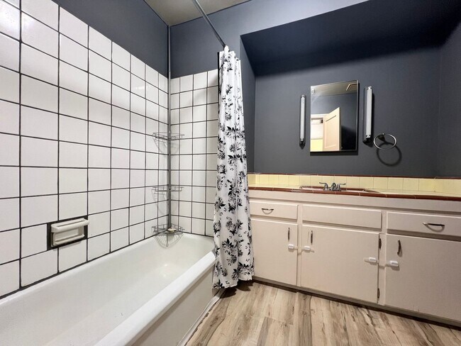 Foto del edificio - Madera home for rent- corner lot with solar