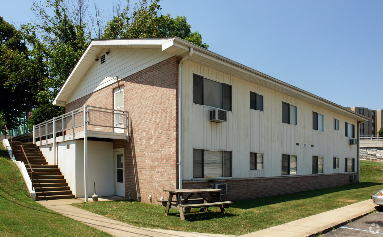 Building Photo - 100-510 2nd St