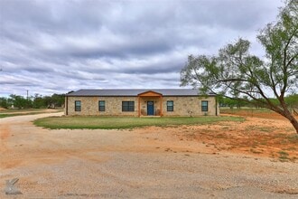 Building Photo - 1468 Bettis St