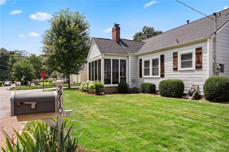 Foto principal - 2710 Knox St NE