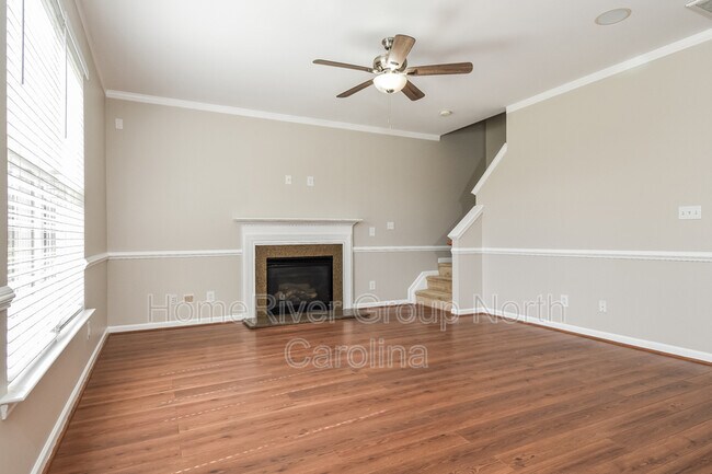 Building Photo - 107 New York Dr