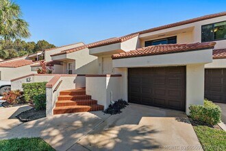 Building Photo - 204 Sea Oats Dr
