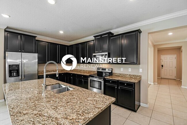 Building Photo - 4 Bedroom Pet-Friendly Home in Jacksonville, FL with Main Street Renewal
