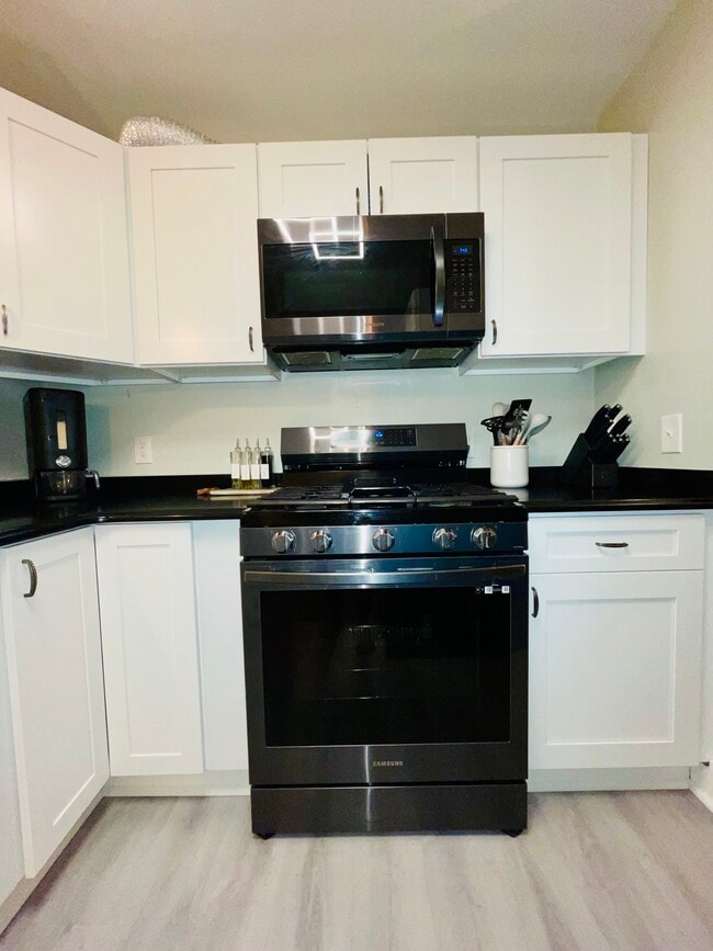 Building Photo - 31 Pennsylvania Ave