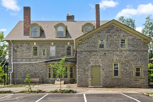 Foto del edificio - 6401 Wayne Ave