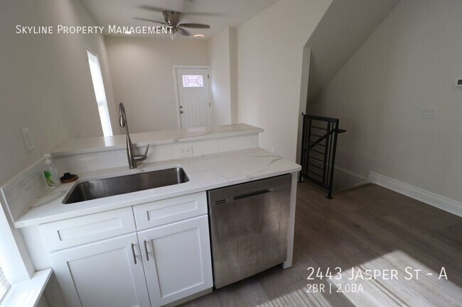 Foto del edificio - 2443 Jasper St