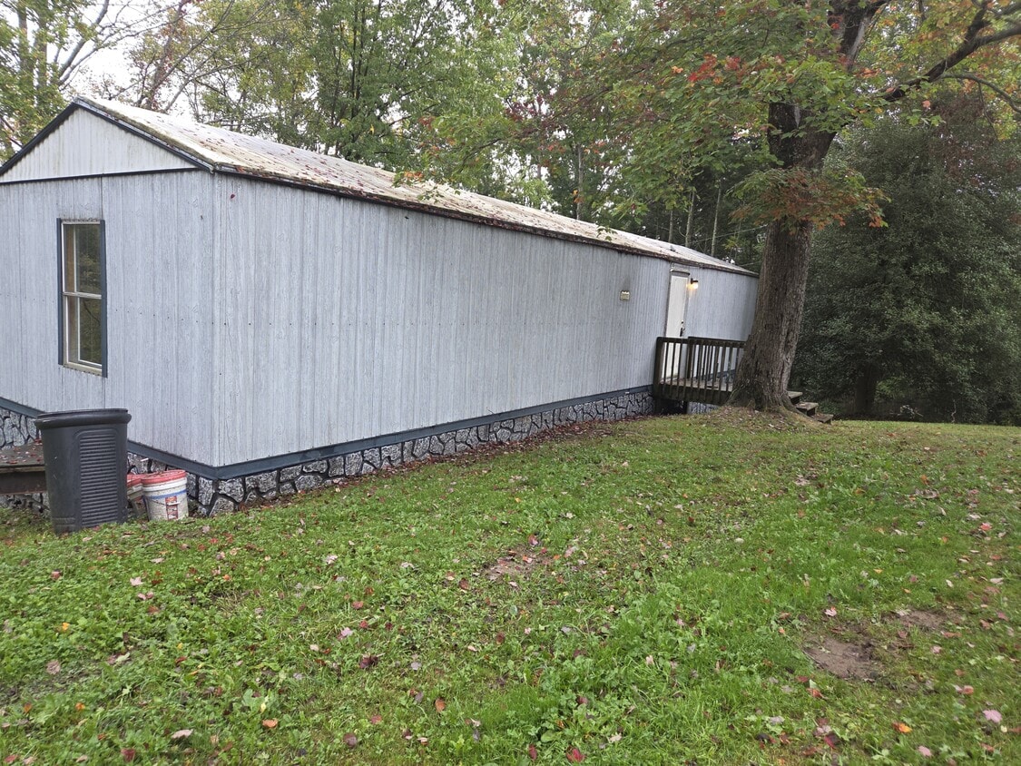 Foto principal - 170 Chapel Rd