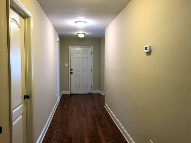 Building Photo - 3012 Brockham Ct