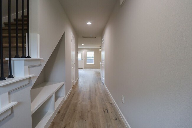 Foto del edificio - 216 N Cleveland Ave
