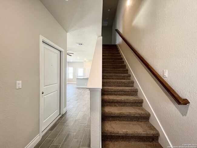 Building Photo - 7826 Savannah Brooks