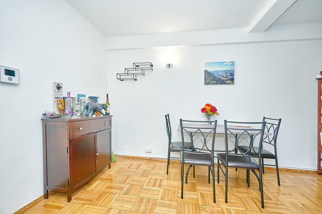 Foto del edificio - 442 E 20th St