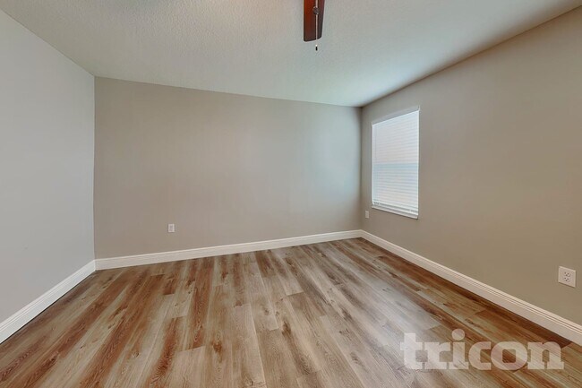 Building Photo - 7105 Feather Wood Dr