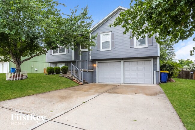 Building Photo - 1034 Bunting Ln