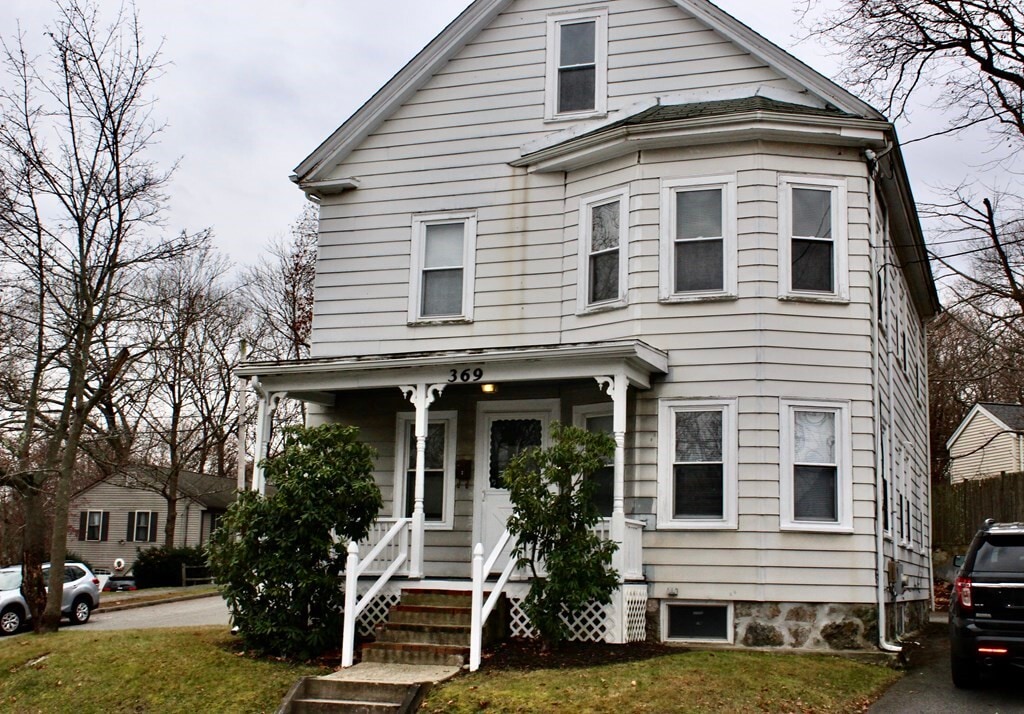 369 Whiting Ave Unit 1, Dedham, MA 02026 Condo for Rent in Dedham, MA