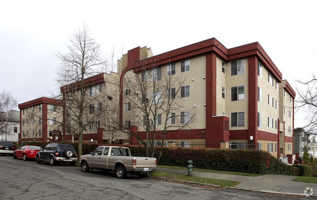 The Pointe at First Hill