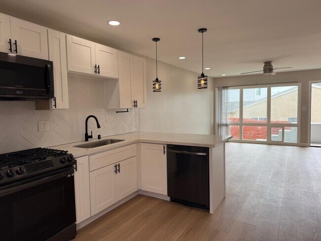 Foto del edificio - 4957 Jumano Ave