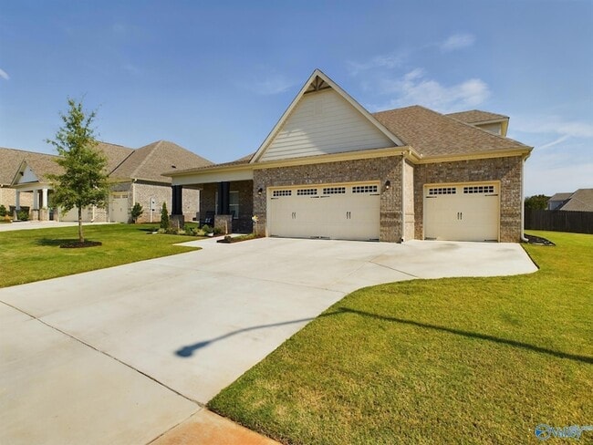 Building Photo - 105 Ginamey Cir