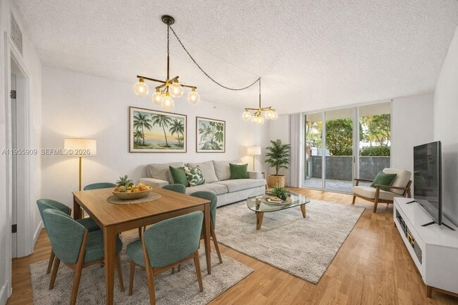 Building Photo - 1155 Brickell Bay Dr