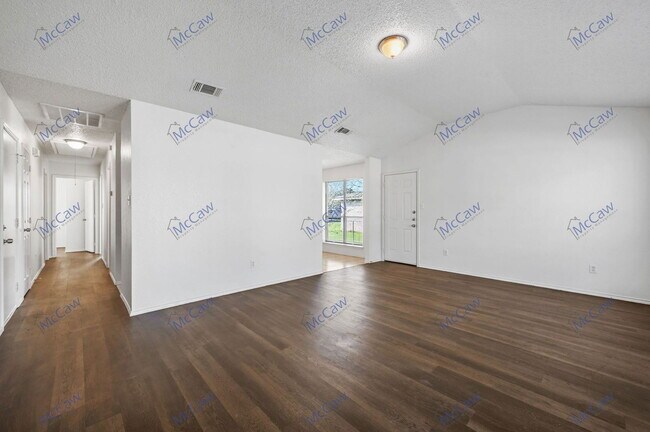 Foto del edificio - 2139 Vine Ln