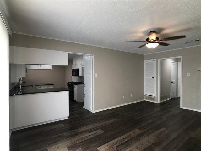 Building Photo - 6040 Blueridge Dr