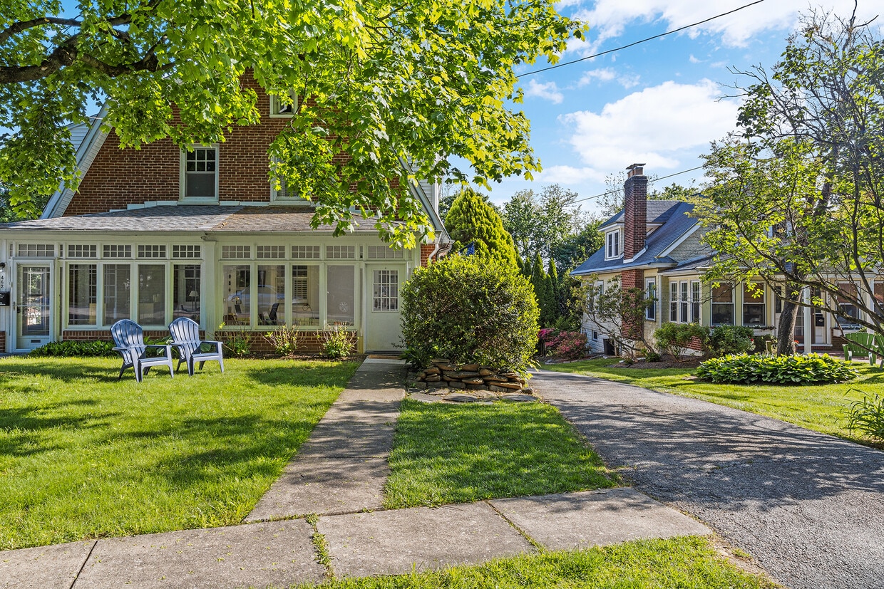 460 Saint Davids Ave, Wayne, PA 19087 Townhome Rentals in Wayne PA
