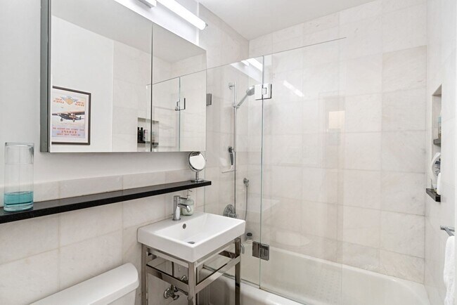 Foto del edificio - 16 Ware St