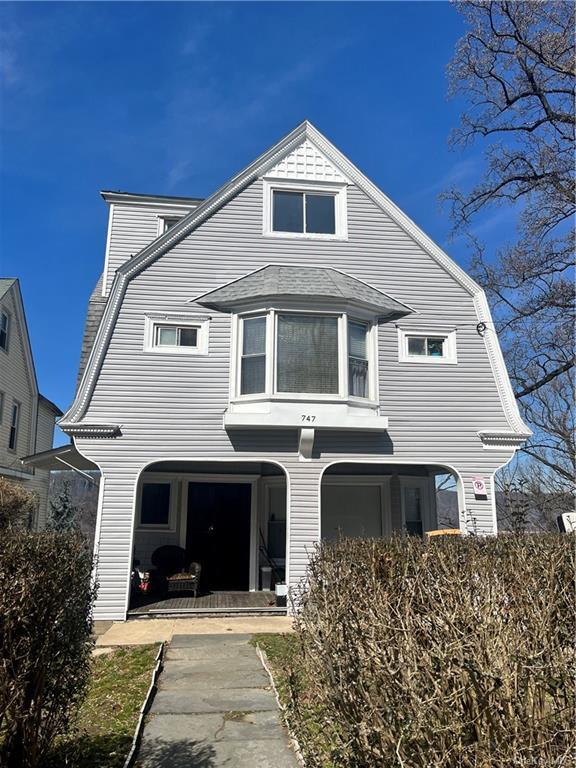 Foto principal - 747 Warburton Ave