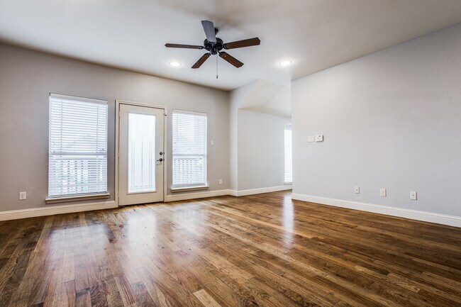 Foto del edificio - 2712 Lubbock Ave
