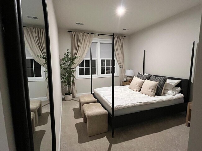 Foto del edificio - 324 Bayberry Ln
