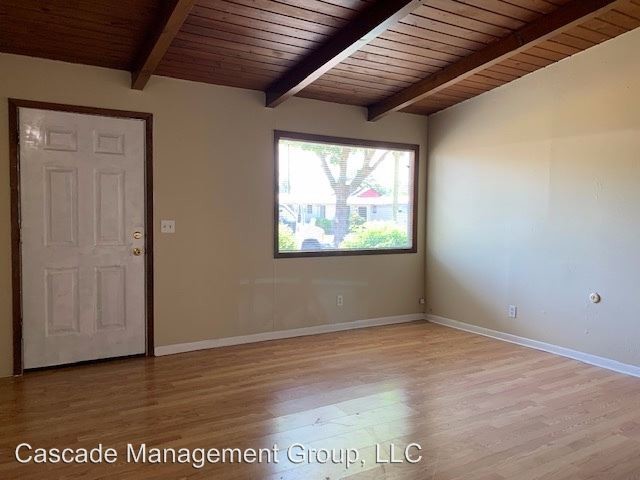 Foto del edificio - 2321-2353 SE Salem Ave