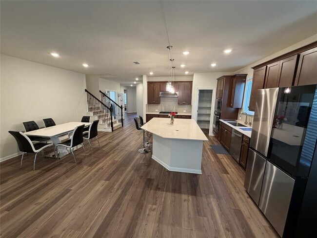 Foto del edificio - 228 Regatta Trl